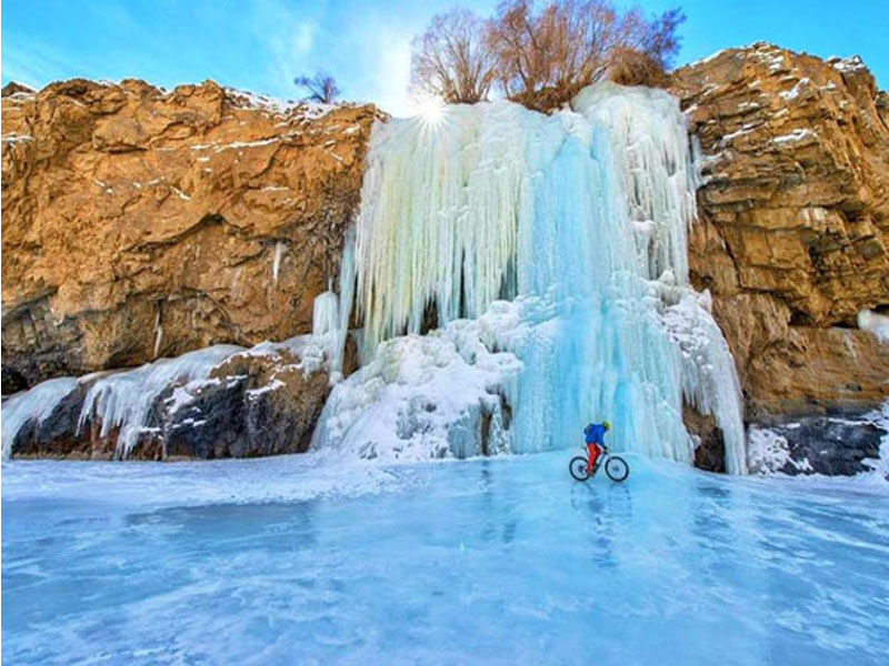 CHADAR TREK - THE FROZEN TRAILS OF ZANSKAR